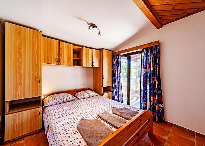 Apartman In With View Viganj